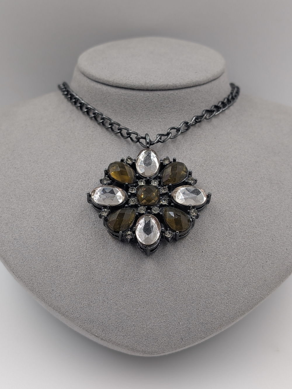 Express Statement Necklace Gunmetal Smoky Brown Crystal Rhinestone Pendant 0343